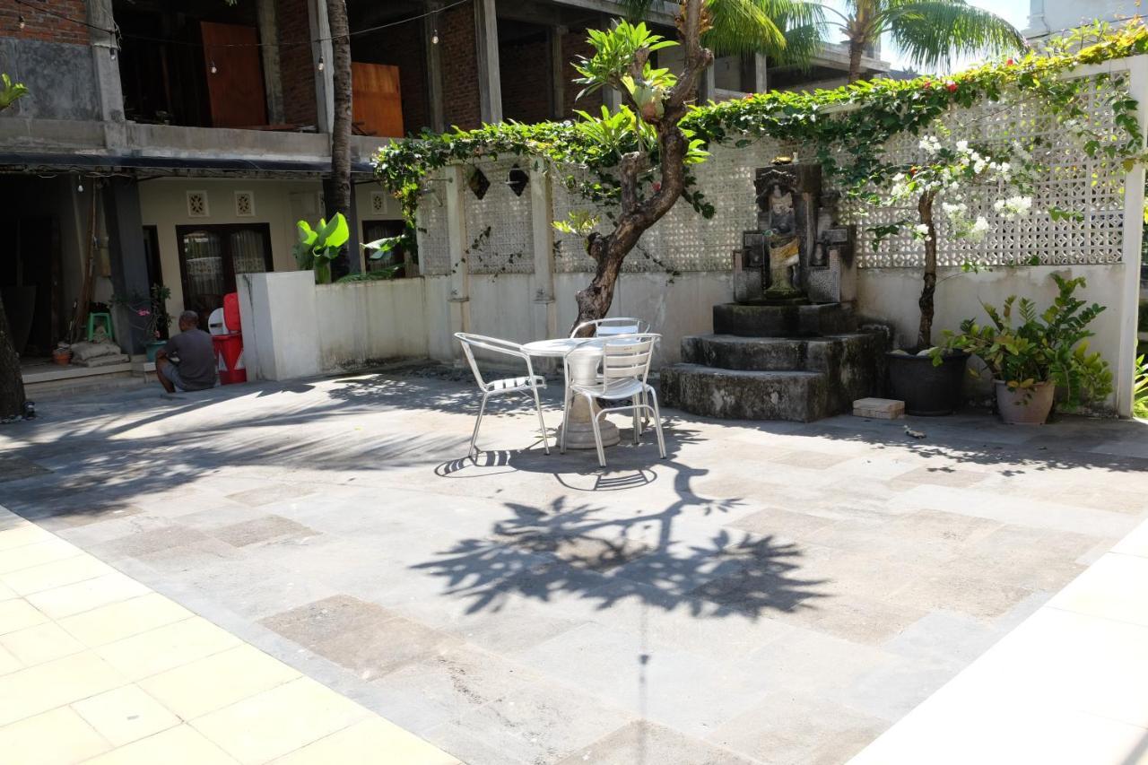 Palm Garden Kuta Hotel Kuta  Exterior photo
