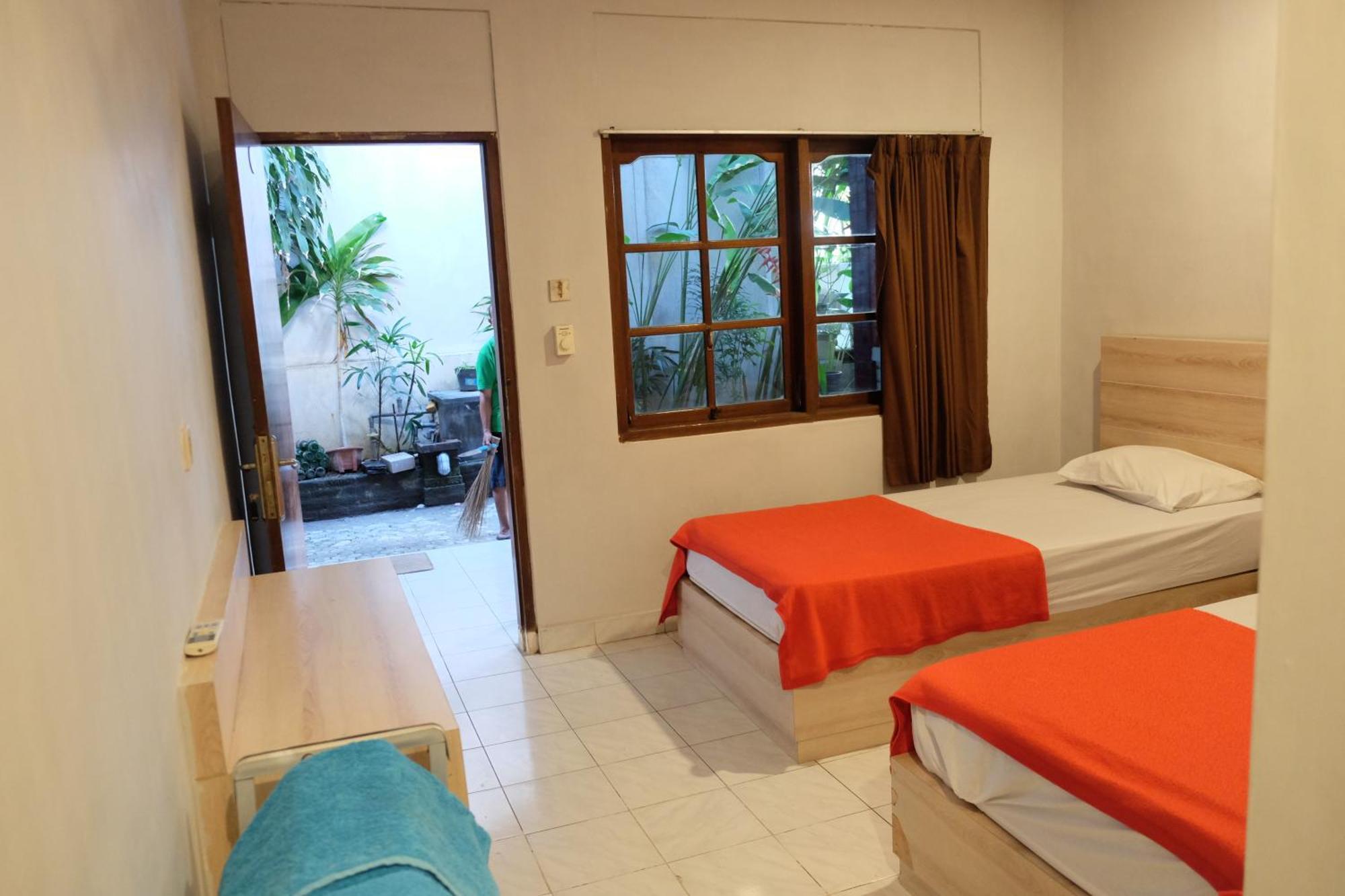 Palm Garden Kuta Hotel Kuta  Exterior photo